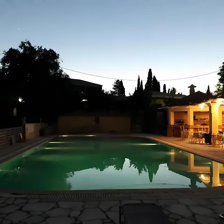2br Kitchenette Pool 6 3*